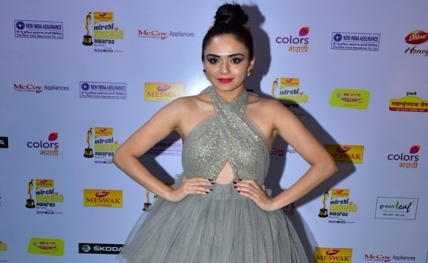 Amruta Khanvilkar20180516172247_l